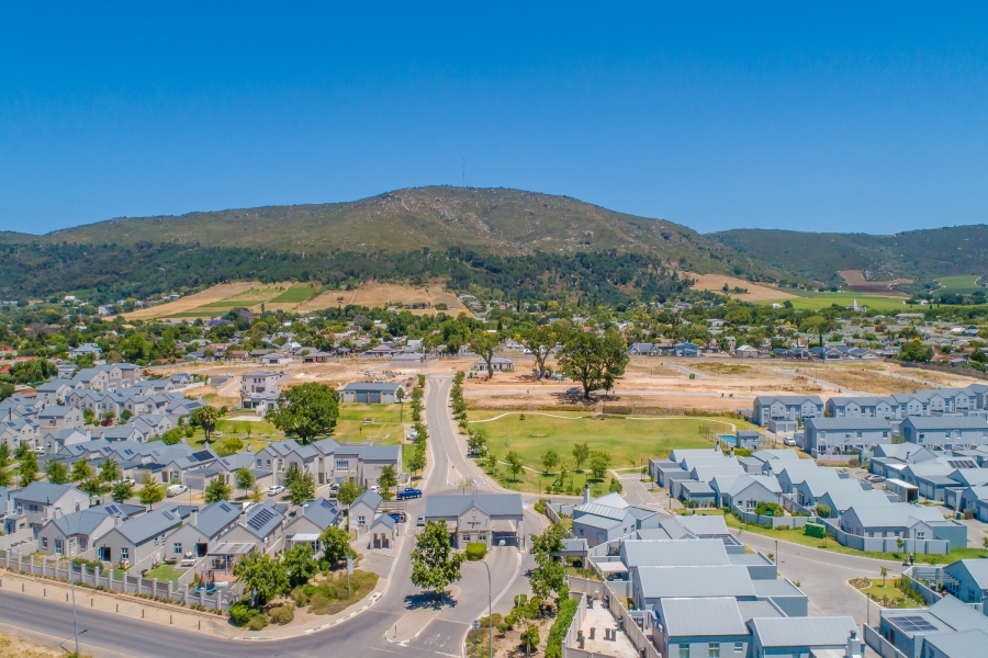 4 Bedroom Property for Sale in Honeydew Country Estate Western Cape